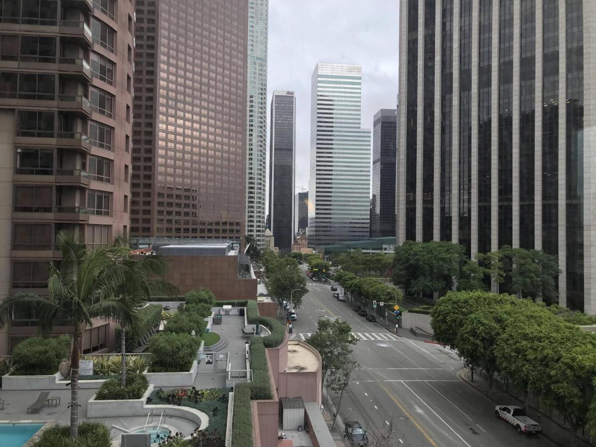 North Hollywood Apartments Los Angeles Exterior photo